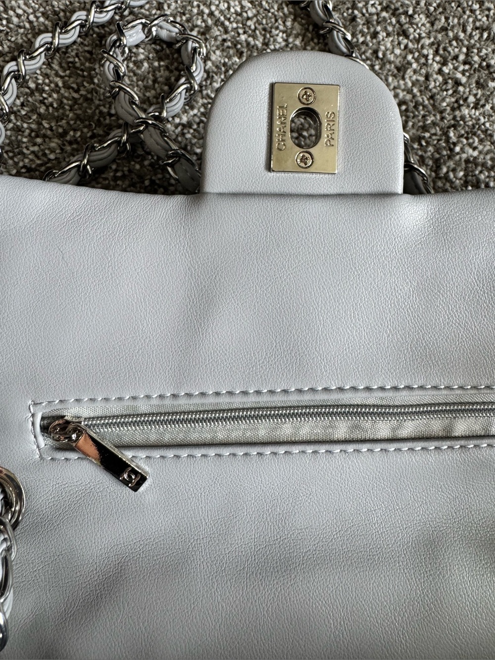 CC Chanel gray bag - Picture 6 of 9